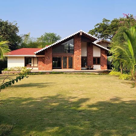 Villa Casa Blanca 3Bhk W/Pool Near Mandwa, Alibaug Alībāg Exterior foto